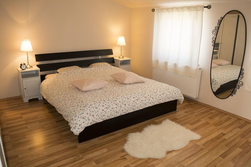 Jimmy Apartments Pula Extérieur photo